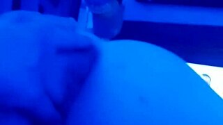 Amateur couple enjoys late night pleasure