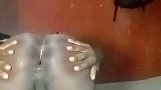 Solo sexy amateur fingering her tight asshole