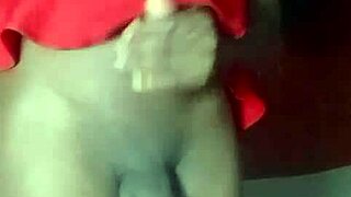 Solo sexy amateur fingering her tight asshole