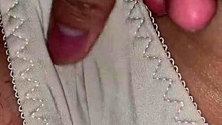 Vietnamese girlfriend gets clitoral rubbing from friend