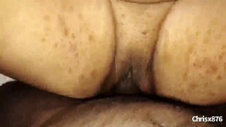 Close up of an Iranian amateur’s pussy