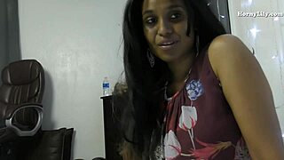 Indian housewife forced her stepson to jerk her off - Hindi audio