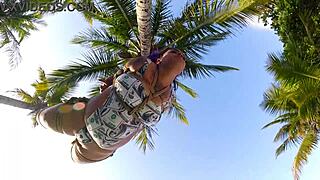 Lordshibarifloripa's public rope play with Jhenni Cris on the beach