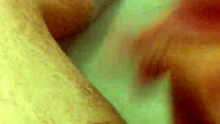 Straight guy masturbating in the bath