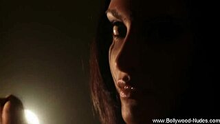 Solo performance of a Indian beauty