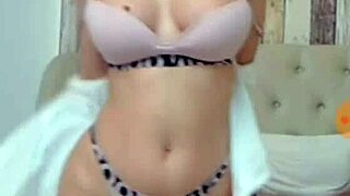 Louiseivyx's topless cam show with a special focus on big assets